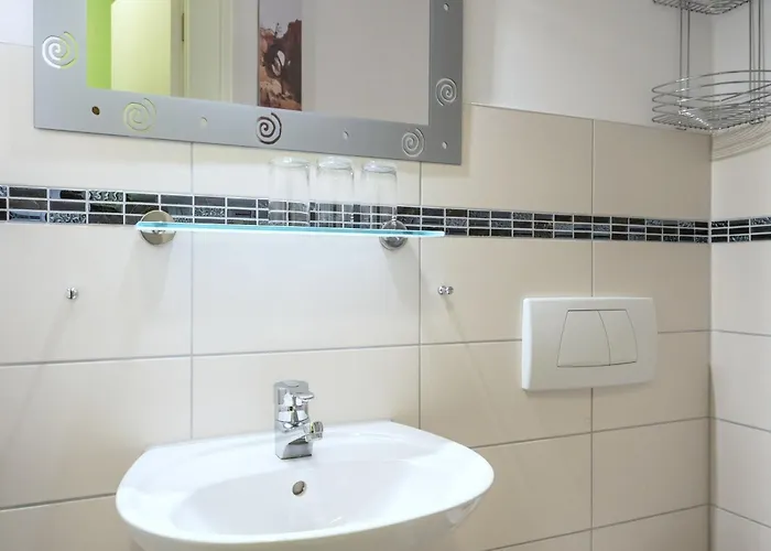 674, Seepark Apartment *